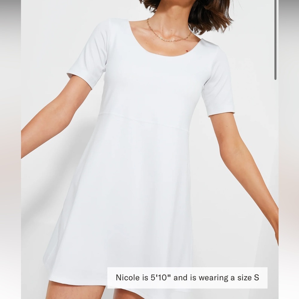 TNUCK SPORT
White Step In Rosemary Sport Dress